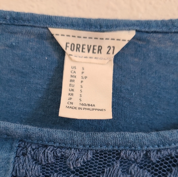 Blue crop top with lace, size S - Picture 3 of 4